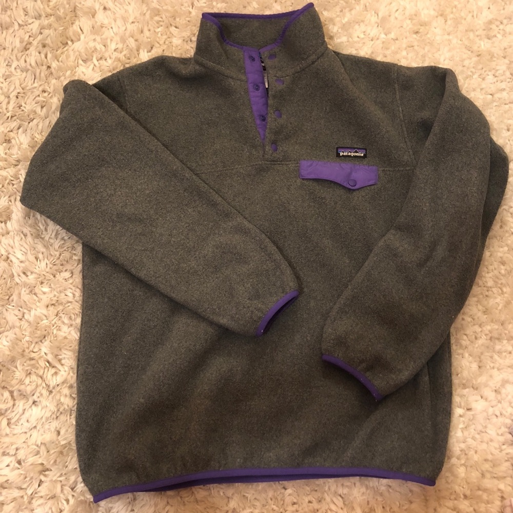 SOLD Patagonia snap tee